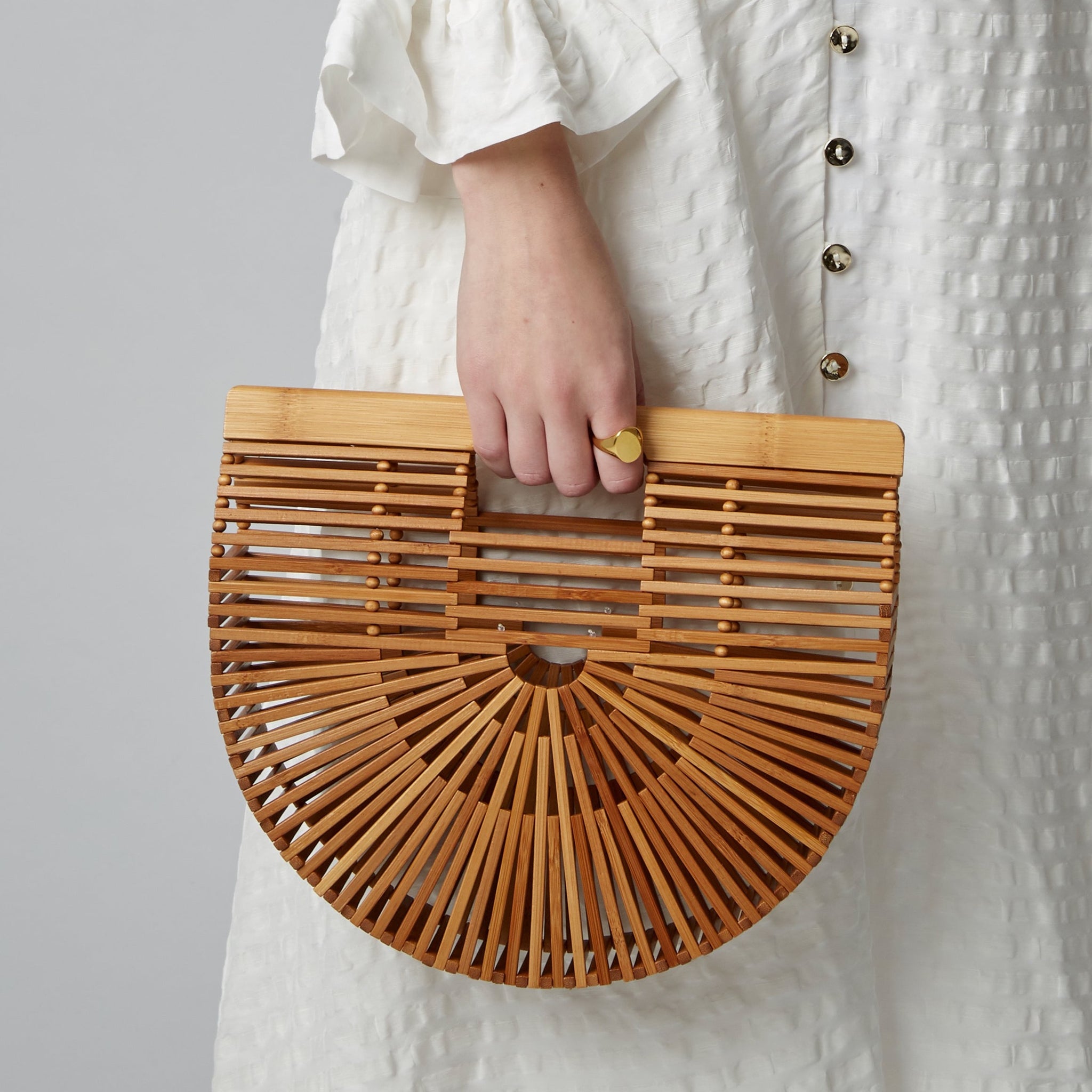 Cult gaia hotsell small ark bag