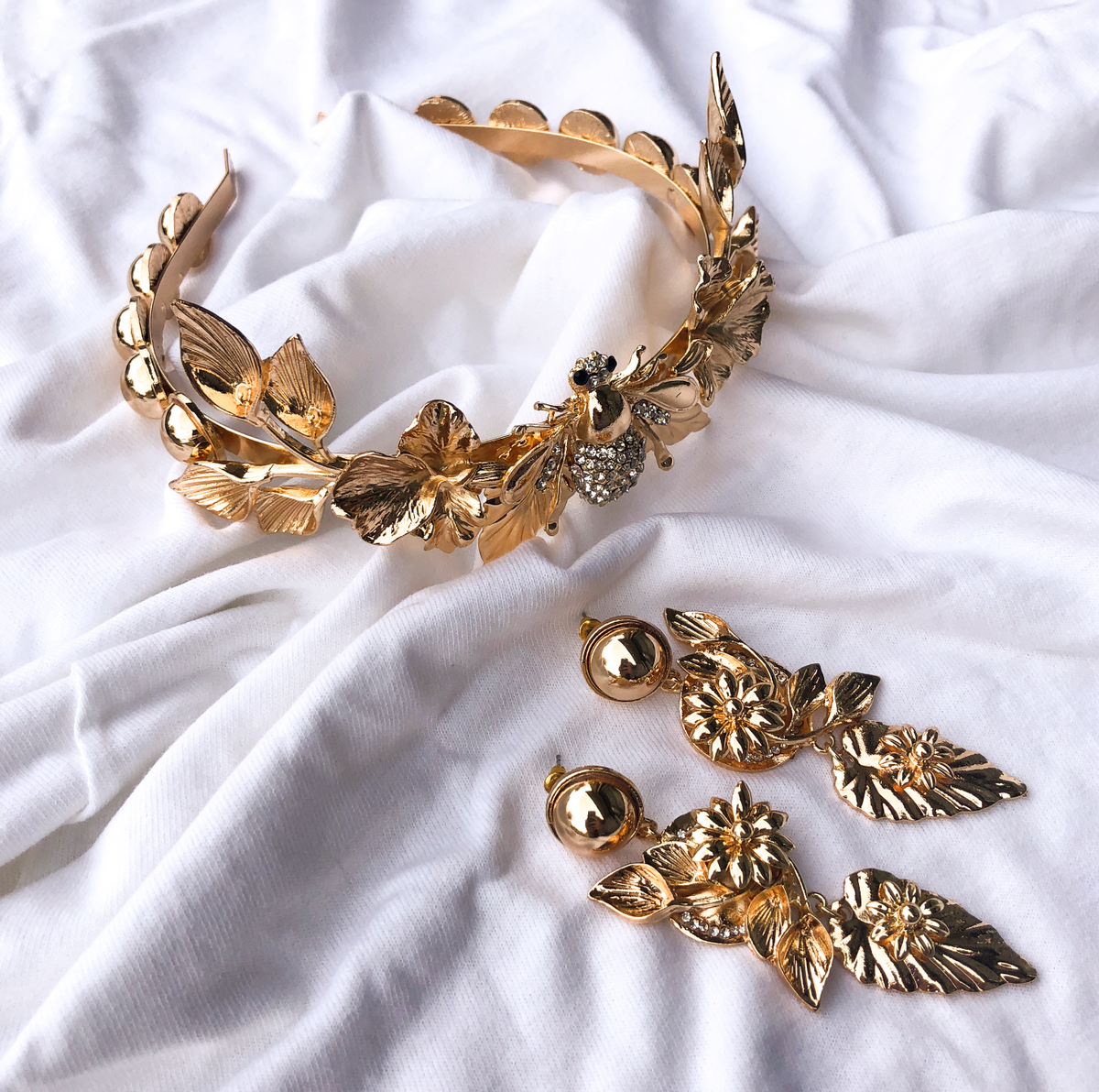 Golden Fiora Earrings